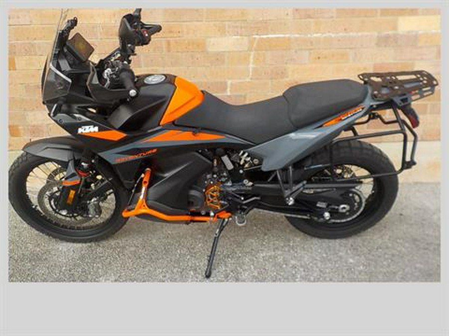 2023 KTM 890 Adventure R