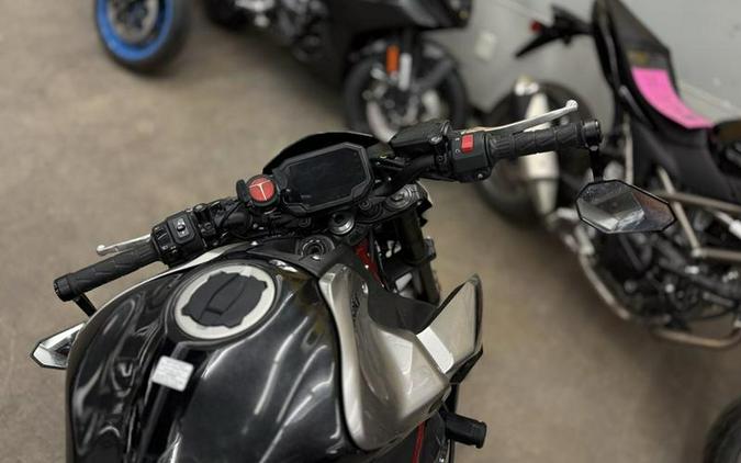2023 Kawasaki Z900 ABS Metallic Black/Graphite Gray/Flat Black
