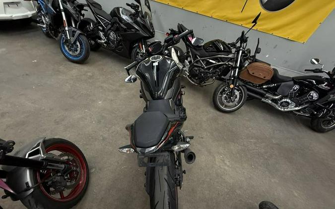 2023 Kawasaki Z900 ABS Metallic Black/Graphite Gray/Flat Black