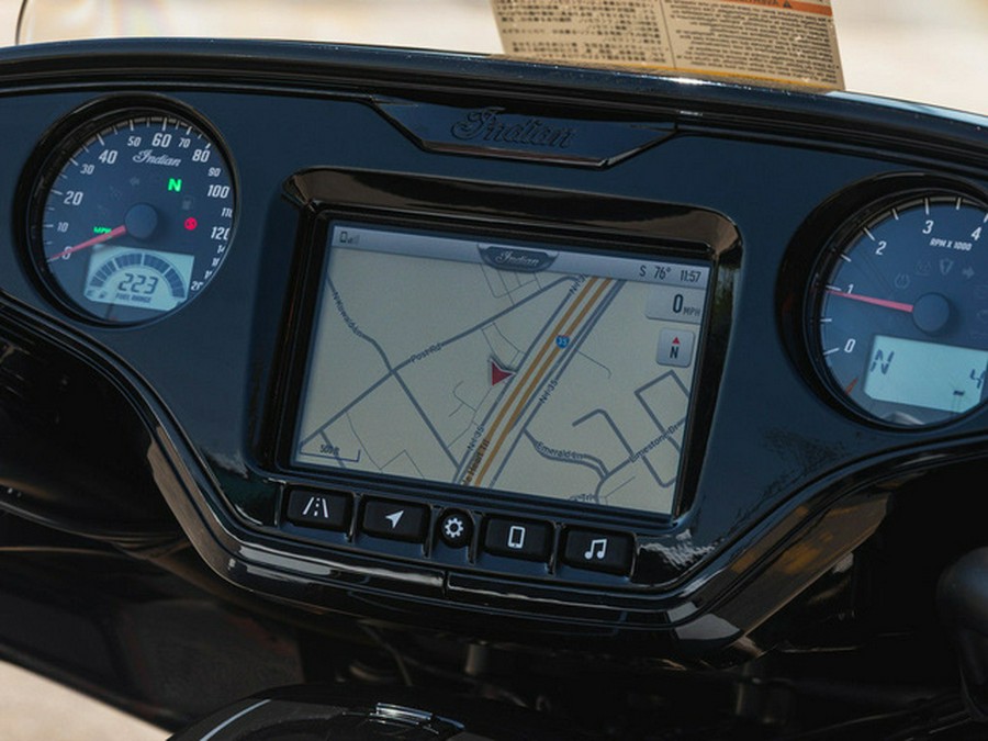 2025 Indian Chieftain Powerplus Dark Horse 112 W/Powerband