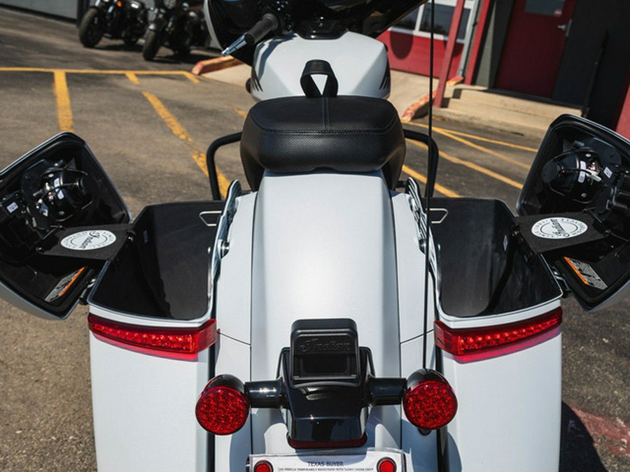 2025 Indian Chieftain Powerplus Dark Horse 112 W/Powerband