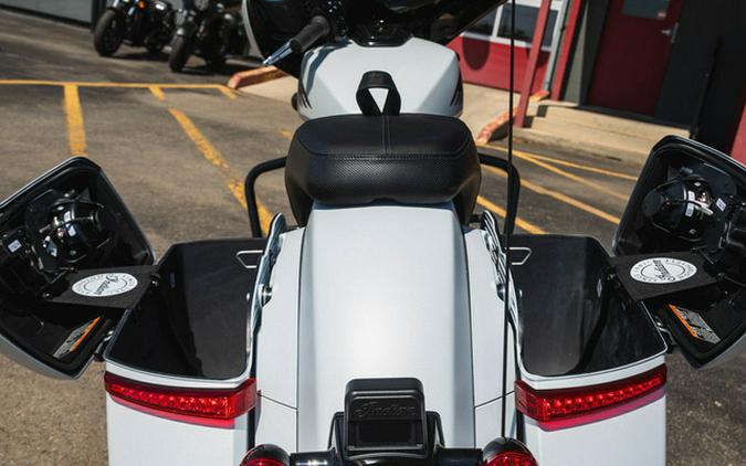 2025 Indian Chieftain Powerplus Dark Horse 112 W/Powerband