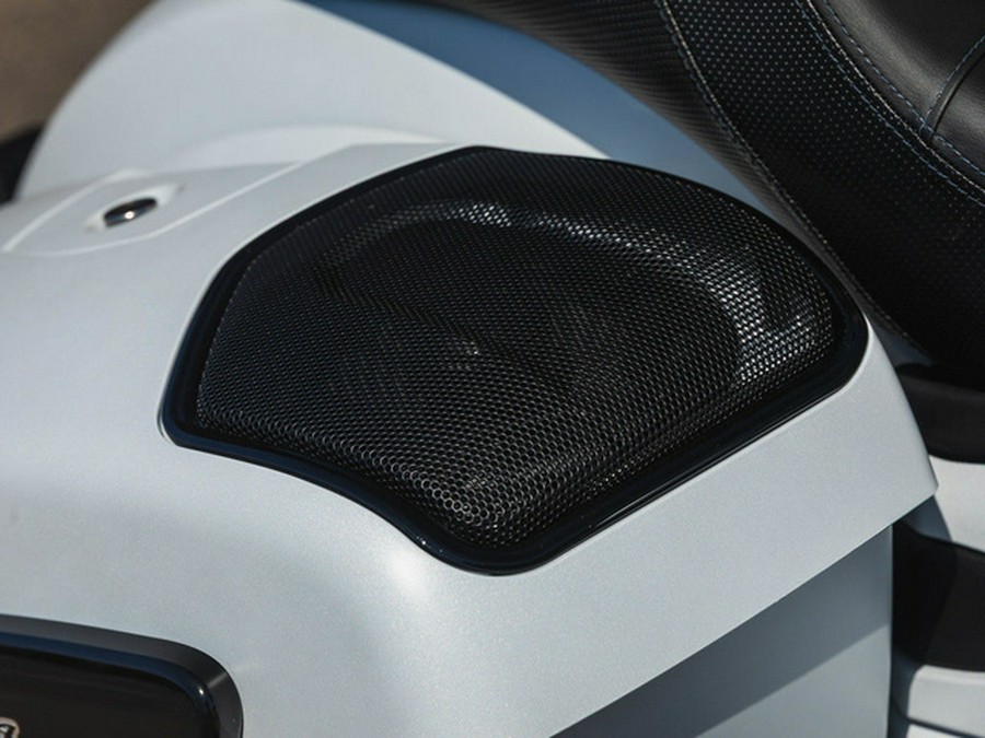 2025 Indian Chieftain Powerplus Dark Horse 112 W/Powerband