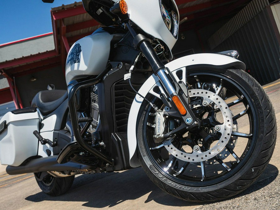 2025 Indian Chieftain Powerplus Dark Horse 112 W/Powerband