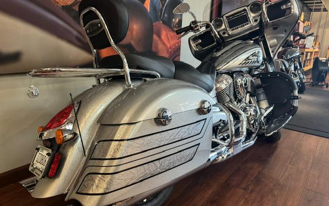 2018 Indian Motorcycle® Chieftain® Base