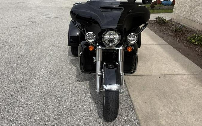 2022 Harley-Davidson® FLHTCUTG - Tri Glide® Ultra