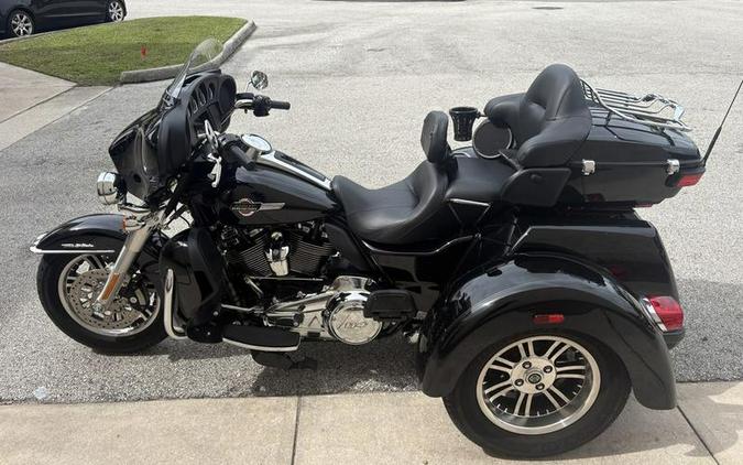 2022 Harley-Davidson® FLHTCUTG - Tri Glide® Ultra