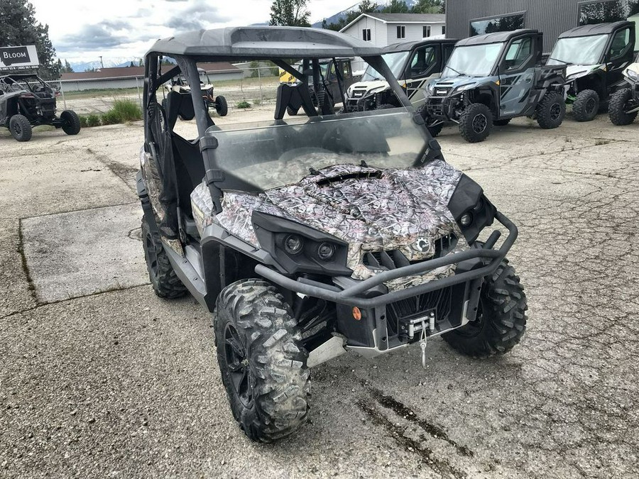 2015 Can-Am® Commander™ XT™ 1000