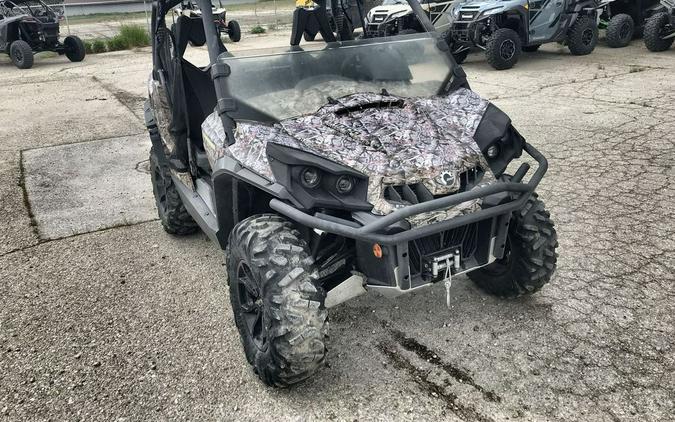 2015 Can-Am® Commander™ XT™ 1000
