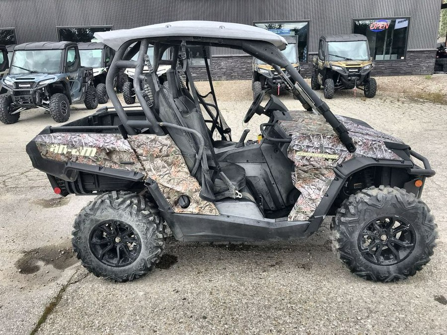 2015 Can-Am® Commander™ XT™ 1000
