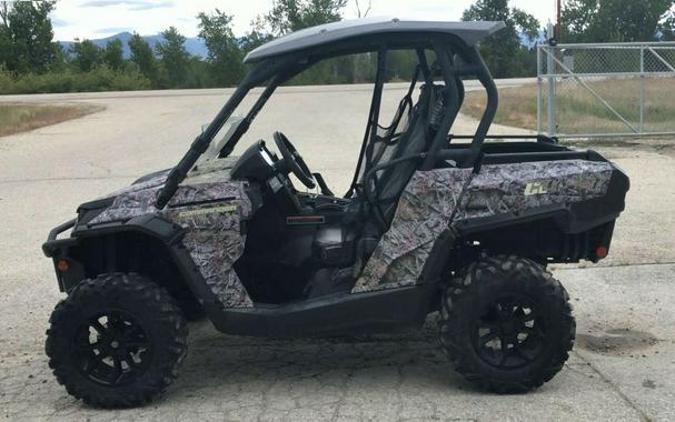 2015 Can-Am® Commander™ XT™ 1000