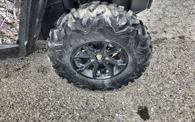 2015 Can-Am® Commander™ XT™ 1000