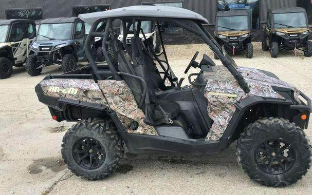 2015 Can-Am® Commander™ XT™ 1000