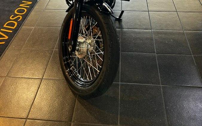 2020 Harley-Davidson Street Bob Midnight Crimson