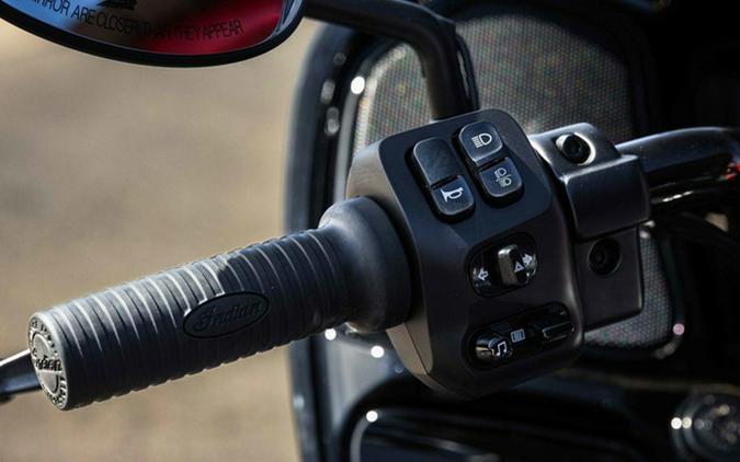 2026 Indian Pursuit Dark Horse 112 W/ Powerband Audio