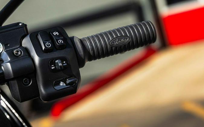 2026 Indian Pursuit Dark Horse 112 W/ Powerband Audio