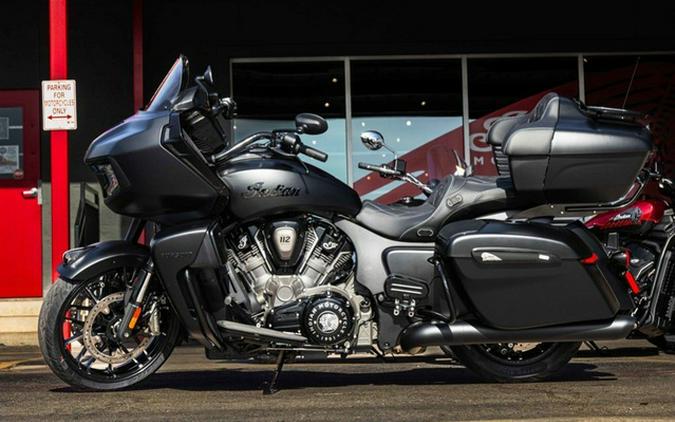 2026 Indian Pursuit Dark Horse 112 W/ Powerband Audio