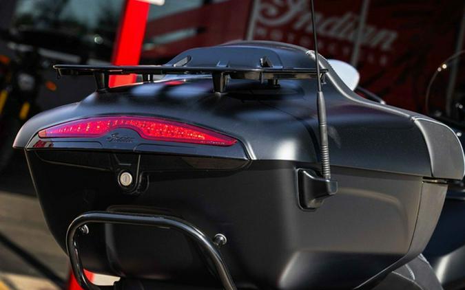 2026 Indian Pursuit Dark Horse 112 W/ Powerband Audio