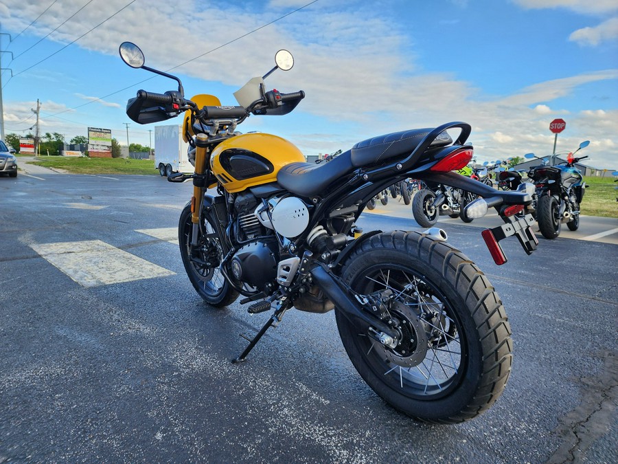 2026 Triumph Scrambler 400 XC