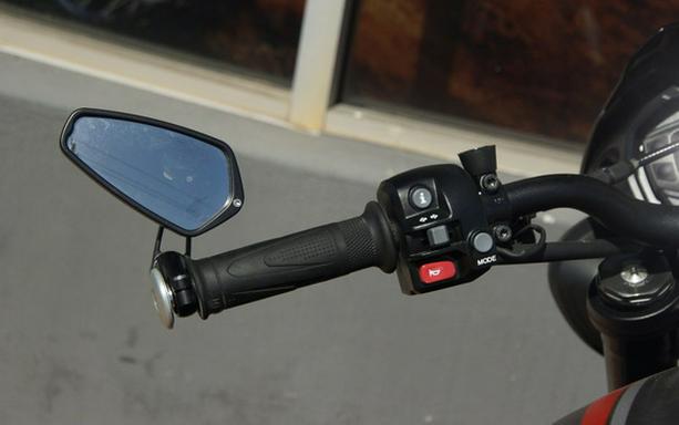 2022 Triumph Street Triple R Low Matte Silver Ice