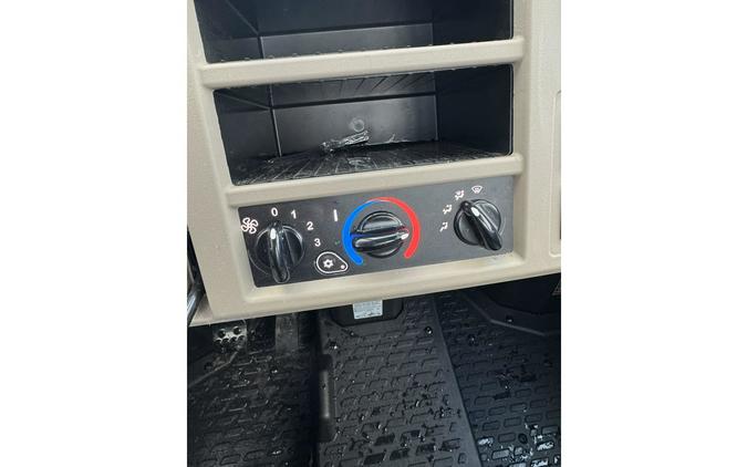 2024 GATOR XUV 835R - John Deere