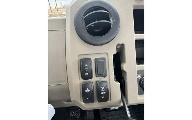 2024 GATOR XUV 835R - John Deere