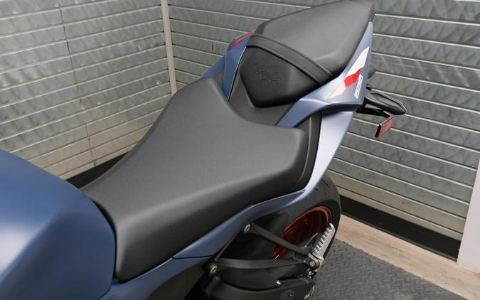 2027 KAWASAKI NINJA ZX-6R ABS