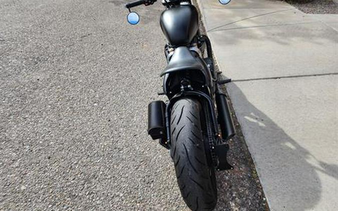 2019 Triumph Bonneville Bobber Black