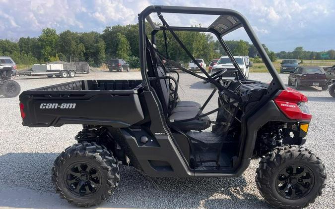 2024 Can-Am® Defender DPS HD10 Fiery Red