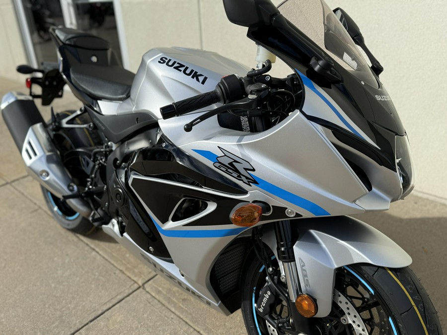 2025 Suzuki GSXR1000