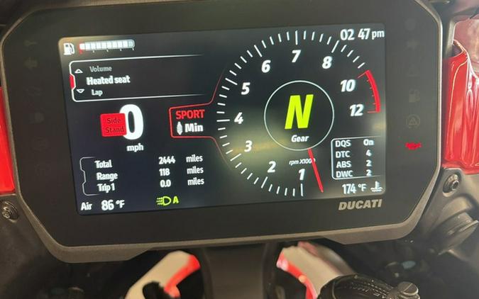 2022 Ducati Multistrada V4S Ducati Red / Alloy Wheels