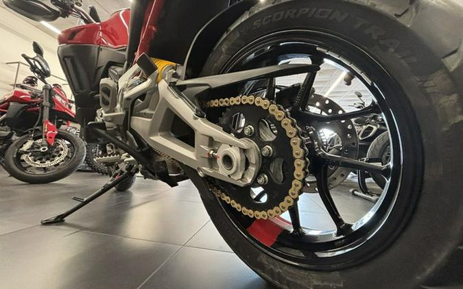 2022 Ducati Multistrada V4S Ducati Red / Alloy Wheels