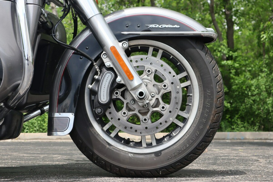 2016 Harley-Davidson Tri Glide Ultra FLHTCUTG