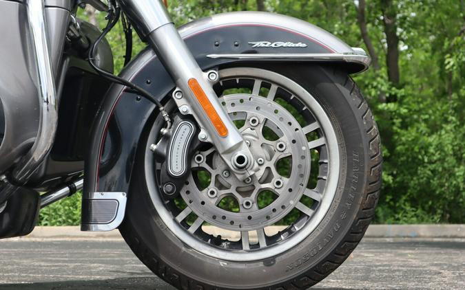 2016 Harley-Davidson Tri Glide Ultra FLHTCUTG
