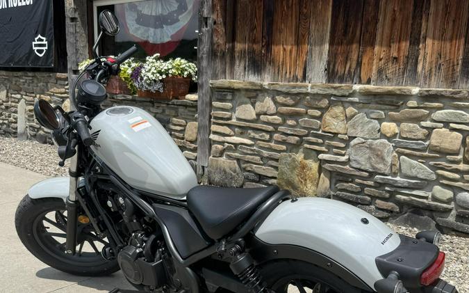 2026 Honda Rebel® 500 Pearl Smoky Gray