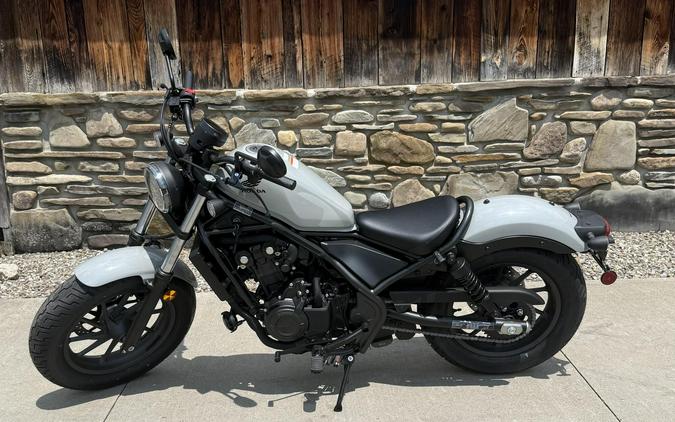 2026 Honda Rebel® 500 Pearl Smoky Gray