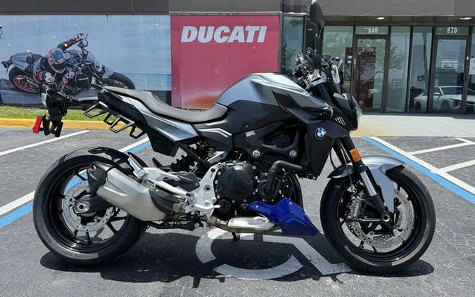 2023 BMW F 900 R Exclusive