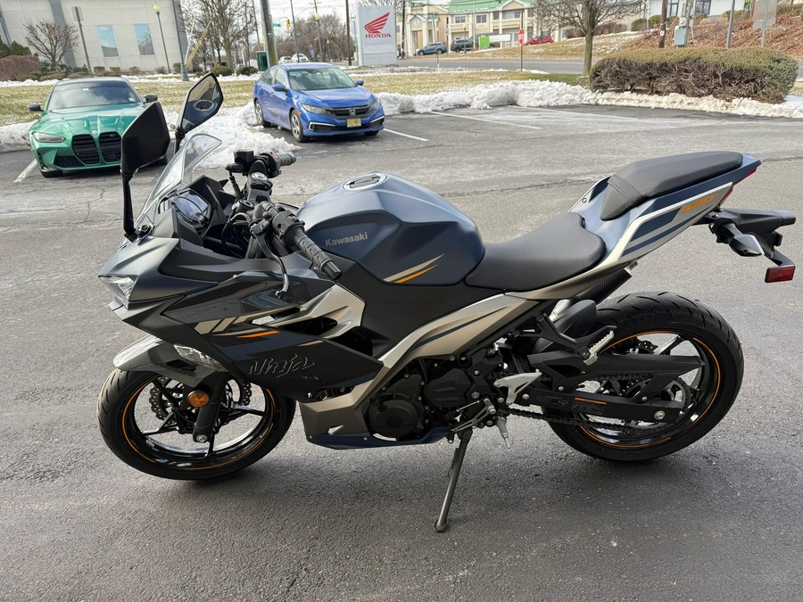 2023 Kawasaki Ninja 400