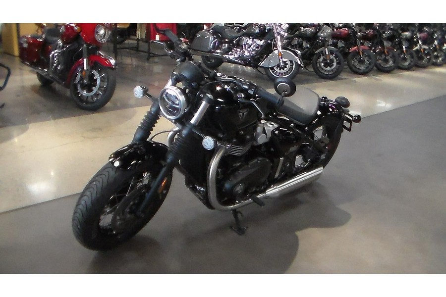 2026 Bonneville Bobber Base - Triumph