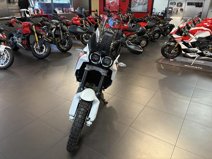 2025 Ducati DesertX