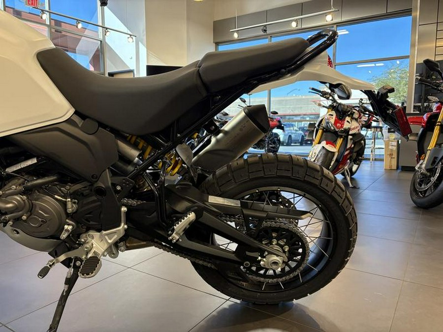 2025 Ducati DesertX