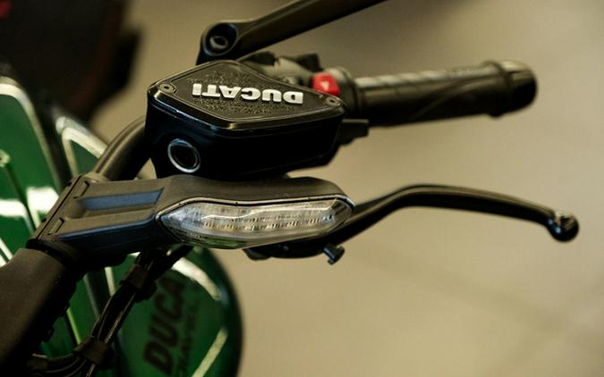 2024 Ducati Diavel For Bentley