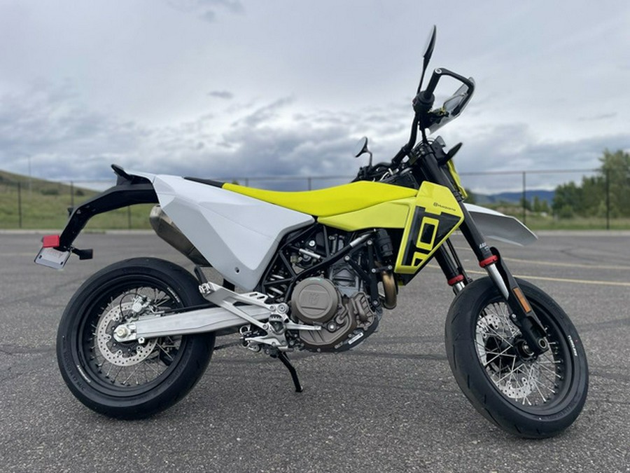 2026 Husqvarna Supermoto 701