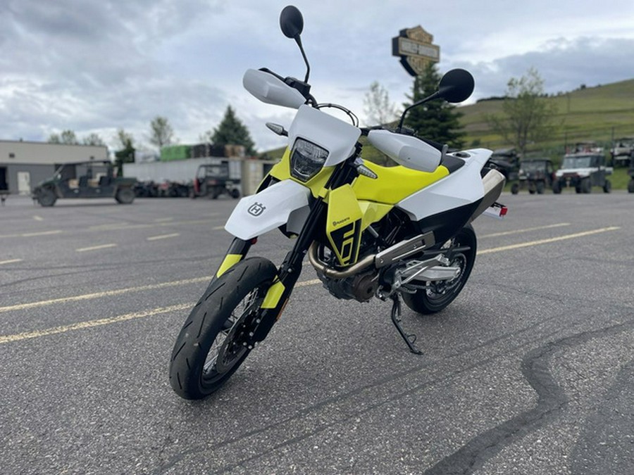 2026 Husqvarna Supermoto 701