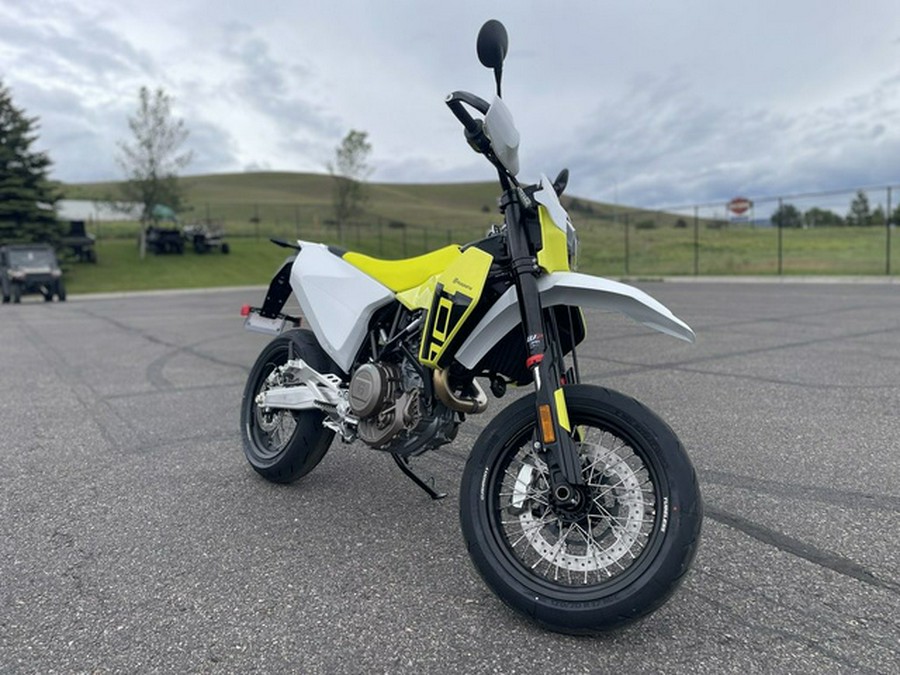 2026 Husqvarna Supermoto 701