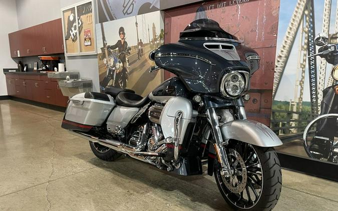 2019 Harley-Davidson FLHXSE - CVO Street Glide