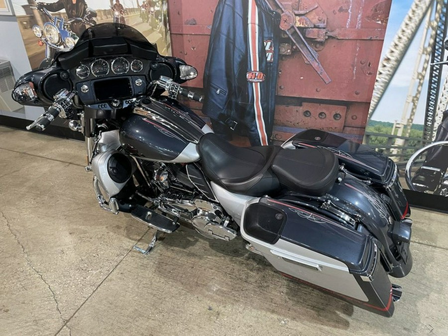 2019 Harley-Davidson FLHXSE - CVO Street Glide