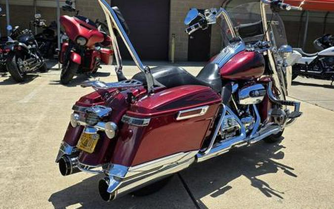 2017 Harley-Davidson® FLHR - Road King®