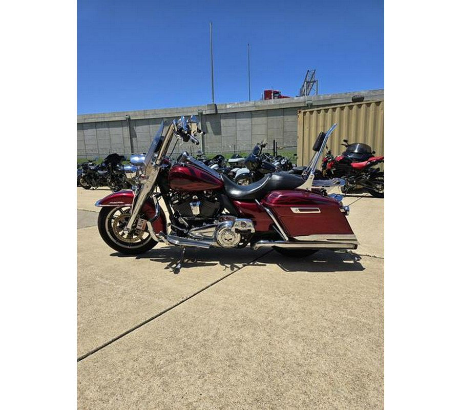 2017 Harley-Davidson® FLHR - Road King®