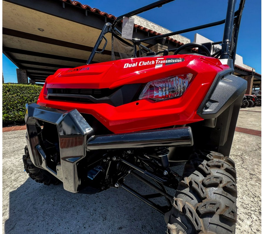 2023 Honda Pioneer 1000-6 Crew Deluxe